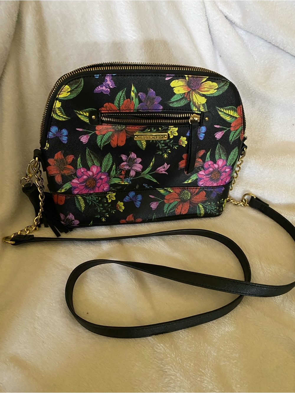Madden Girl Floral Crossbody Bag in Black with Multicolor Floral Print